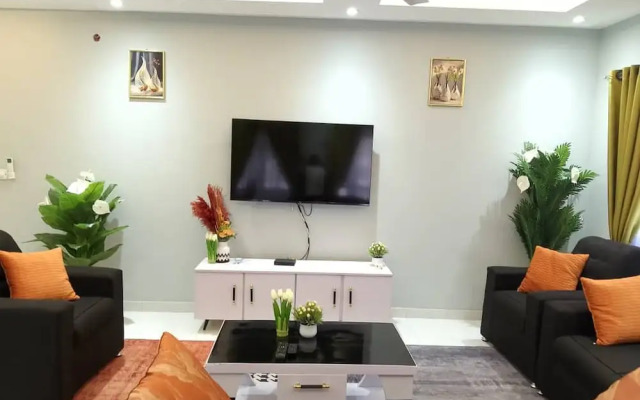 Spacious 3BR Apartment in Adentan With City Views