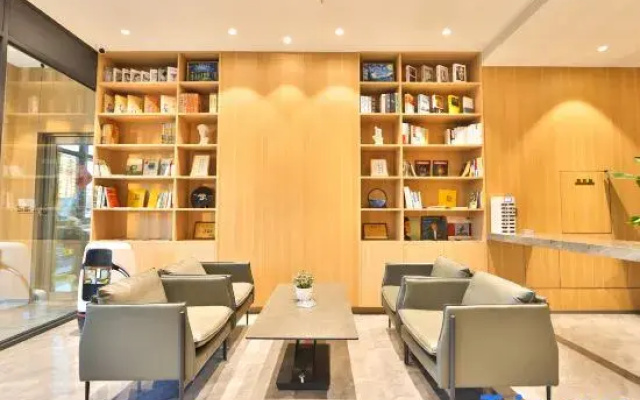 Yue Hotel