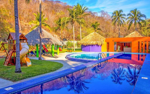 Las Brisas Huatulco – All Inclusive