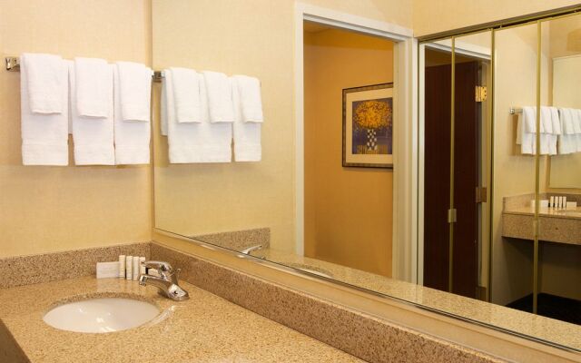 Country Inn & Suites by Radisson Columbus Edinburgh