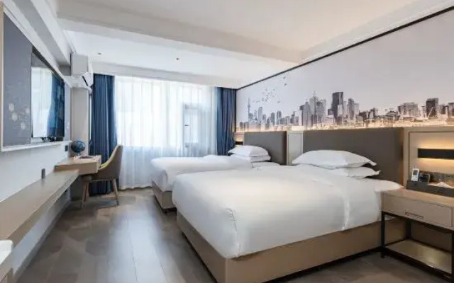 Dali Litu Hotel (Erhai Station Branch)
