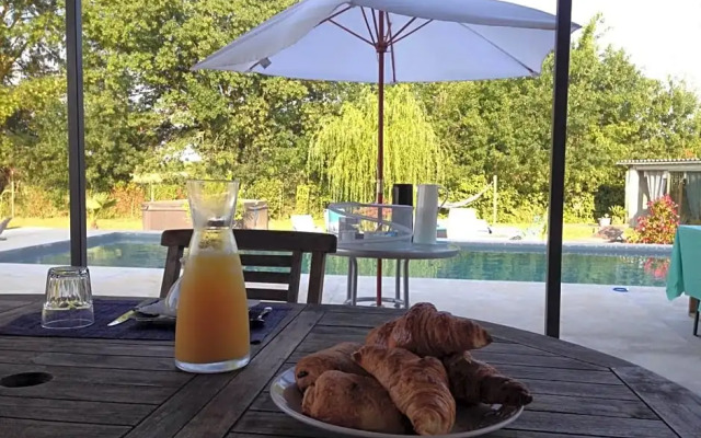 Le Mazet Chambre d'Hôtes