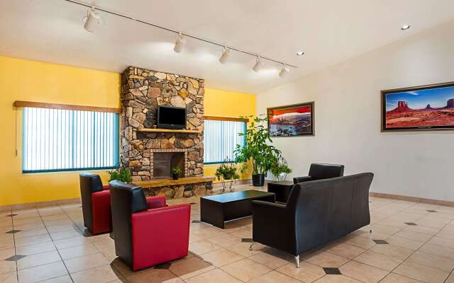 Rodeway Inn & Suites