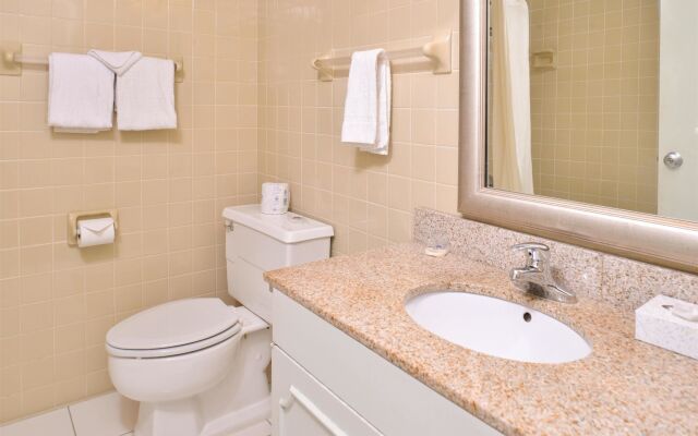 Americas Best Value Inn & Suites St. Cloud