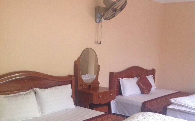 Phu Hung 2 Hotel