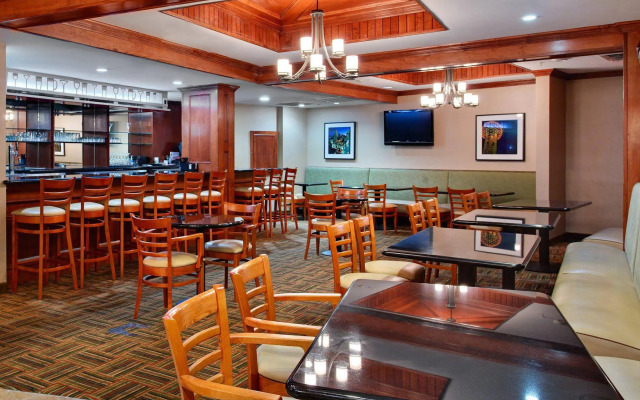 Holiday Inn Express Dallas Medical-Market Center by IHG