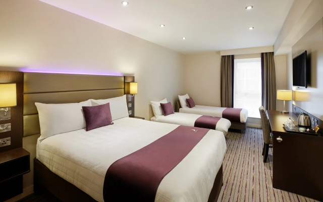Premier Inn Jersey St Helier (Charing Cross)