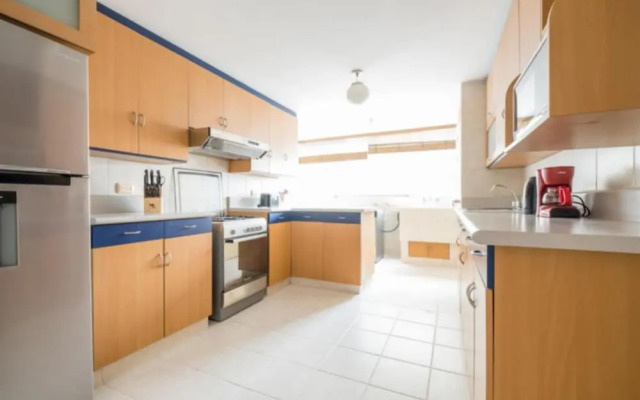 Charming Spacious Apt w City Ocean Views