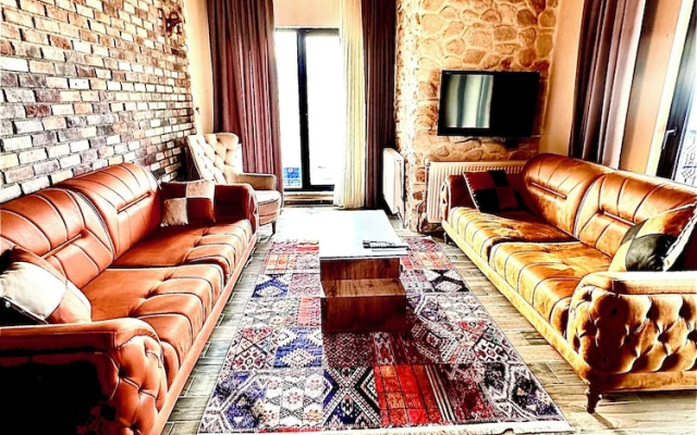 Yeşilsu taş konağı