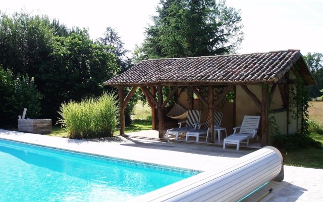 Villa With 4 Bedrooms in Saint-laurent-des-hommes, With Private Pool,