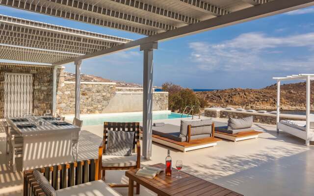 Casa Del Mar Mykonos Seaside Resort