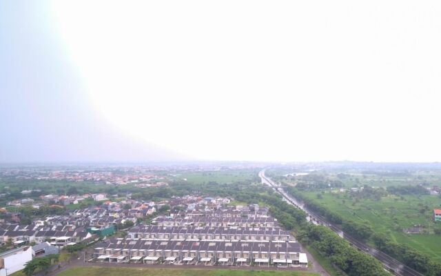 Comfy Studio Loft Connected To Mall At Icon Gresik Apartment