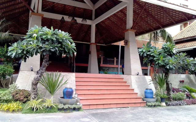 Phuphaya Resort Pattaya