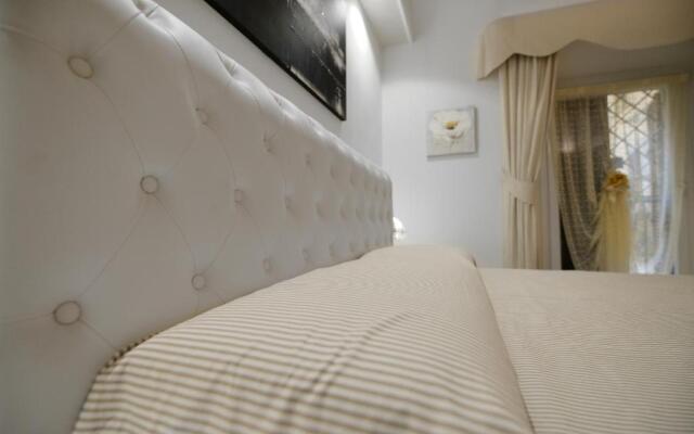 Ludovisi Barberini Apartment for Short Rental