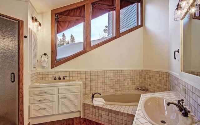 Summit Solitude - 7 Br Home