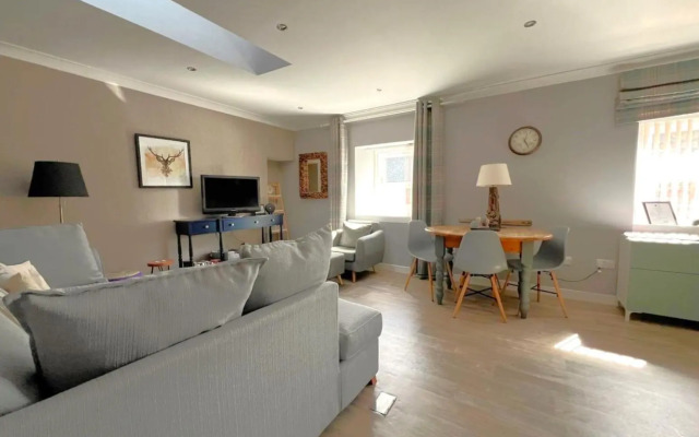 Thistle Apartment, Main street, Golspie