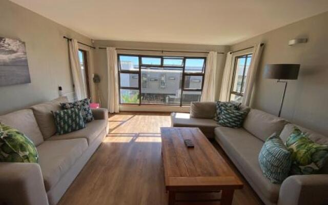 Toledo - Modern Apartment w View