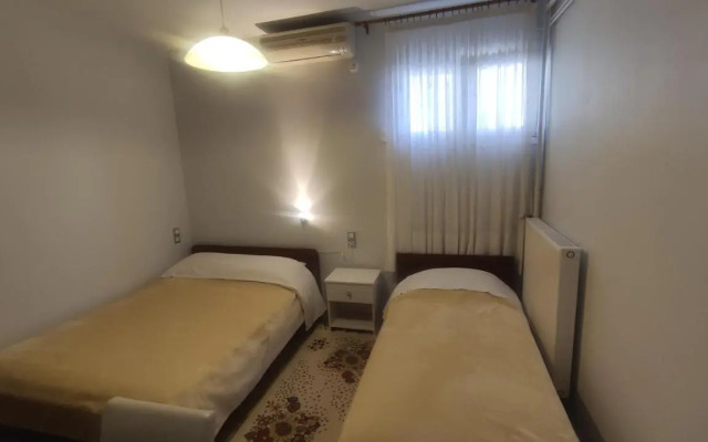 Eleni's Rooms