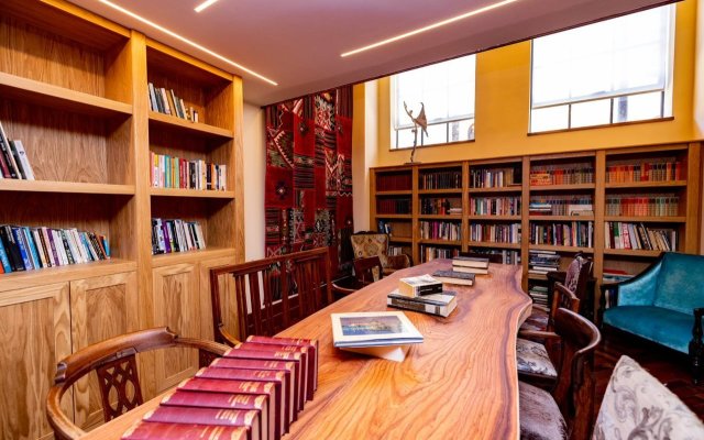 Limehouse Library Hotel