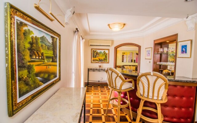Marina Travellers Suite Marina Court