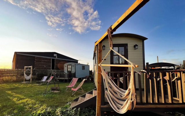 Marshview Dairy B&B, Holiday Lets and Campsite