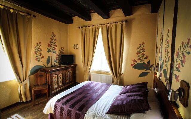 Hotel De La Couronne