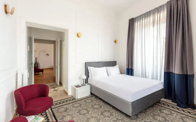 SJR Luxury Apartment Trevi Fountain