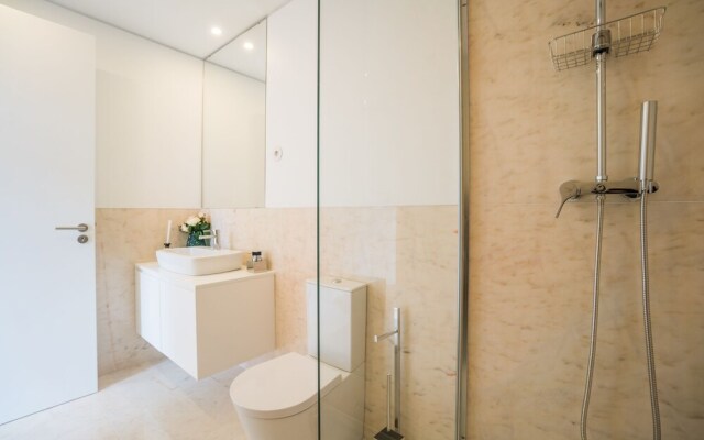 Principe Real Lightful Apartment