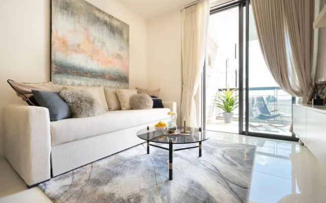 Luxury 2R Best location Amazing terrace