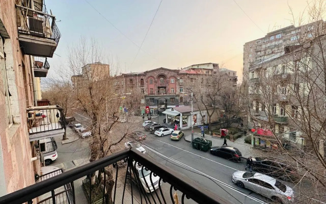 Tumanyan 12 TopHouse