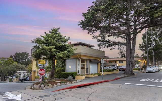 Best Western Carmel's Town House Lodge