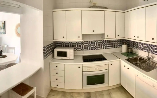 Amplio apartamento junto al mar