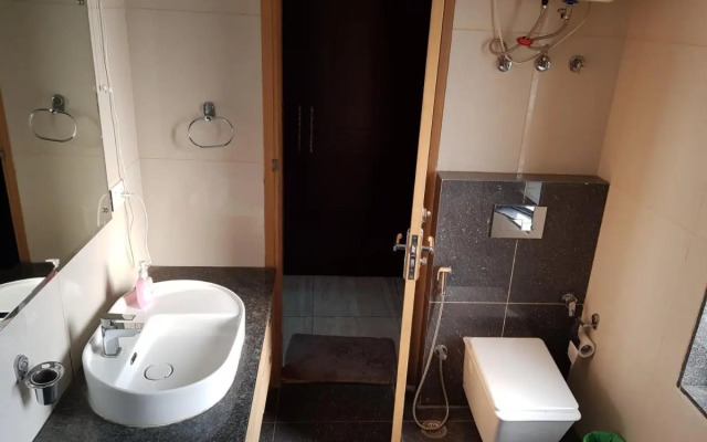 BlueNeck Sec 47 near Medanta -The Medicity' Gurugram