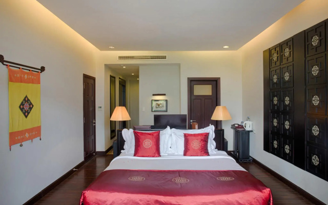 Lapochine Beach Resort (Formerly Ana Mandara Hue)