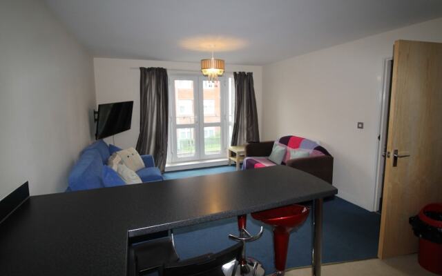 Central Apartment by Cardiff Holiday Homes