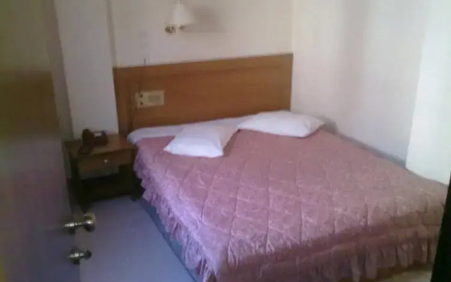 Phaethon Hotel