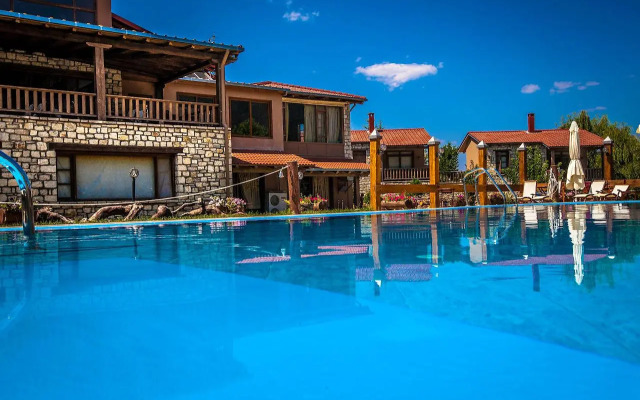 Vitina House Forest Resort