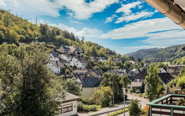 Ruhiges Apartment in Schwalefeld mit Garten