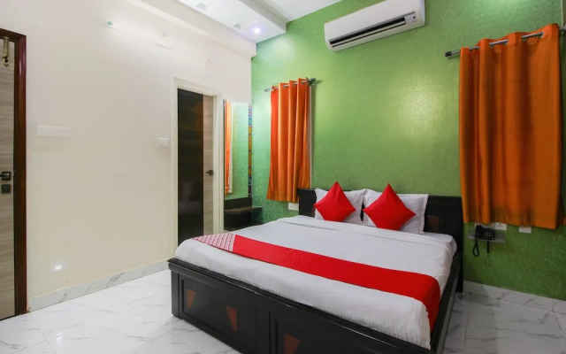 Golden Gate Service Apartments By OYO Rooms