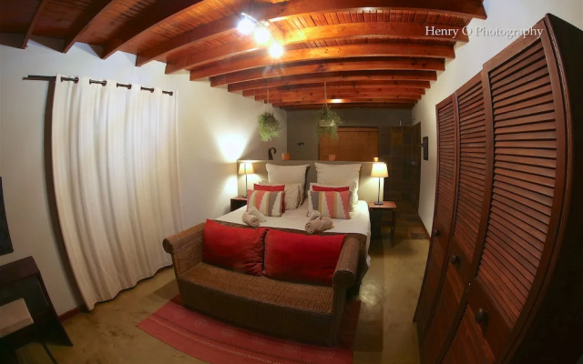 Mangwa Valley Game Lodge & Spa
