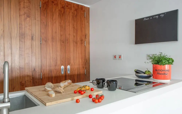 RWY Suite48
