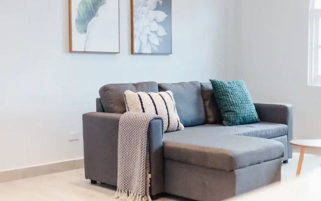 w Brilliant 1BR w Balcony in Panama