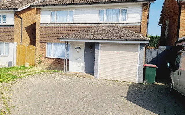 Rusper Retreat - Spacious Home Near Gatwick