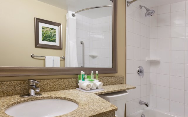 Holiday Inn Express & Suites Fredericton, an IHG Hotel