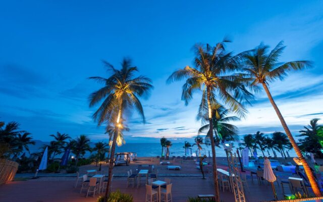 Pinnacle Grand Jomtien Resort and Beach Club