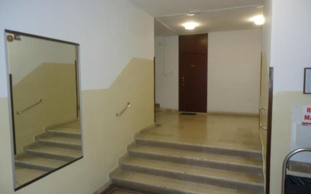 Studio Apartment Ema