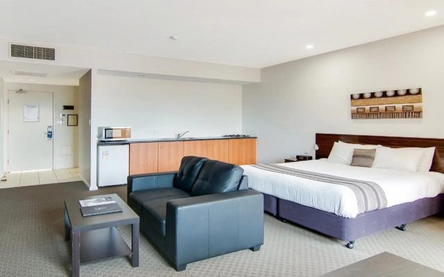 Boulevard on Beaumont