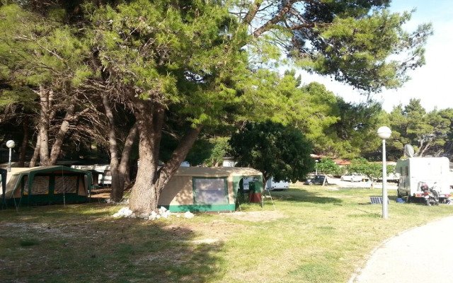 Victoria Mobilehome Camping Dole