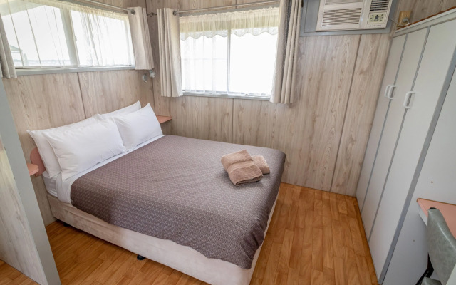 Lake Boga Caravan Park