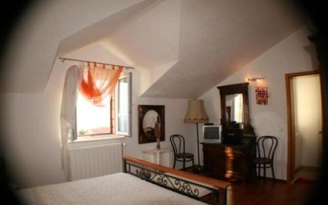 Apartment Bol 34